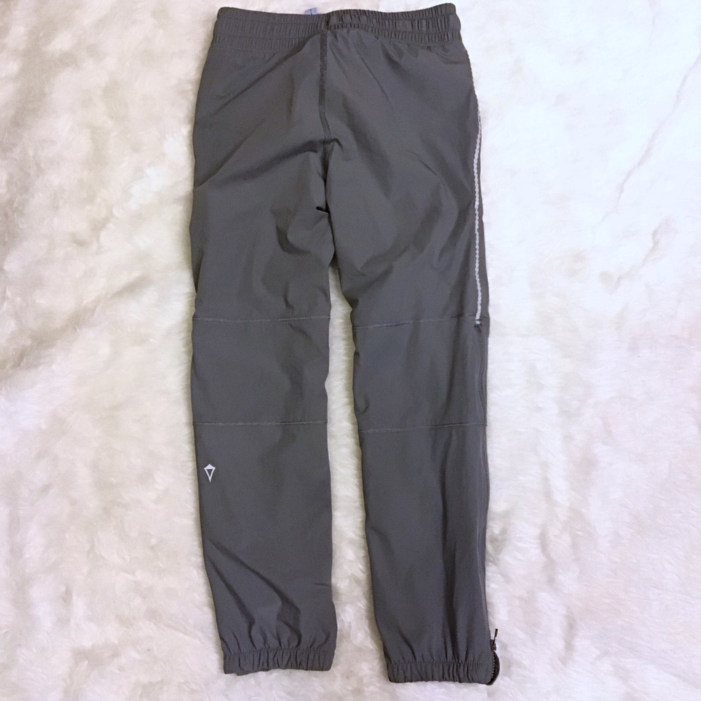 Girls Ivivva by Lululemon Joggers